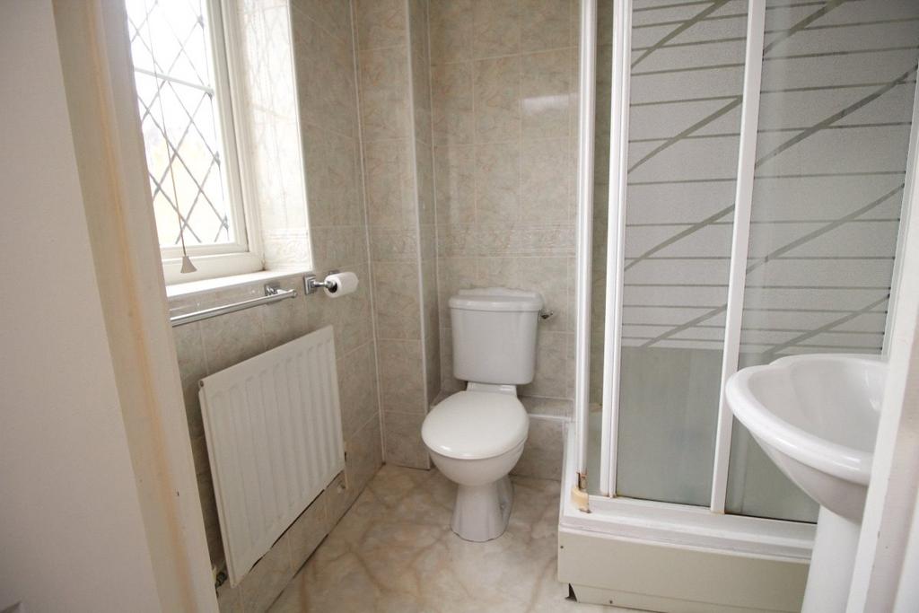 En-suite Shower/WC