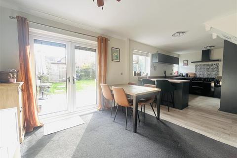 3 bedroom terraced house for sale, Marshfield Road, Timperley, Altrincham