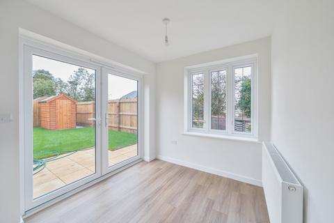 undefined, Snowhill Place, Dunstable LU5