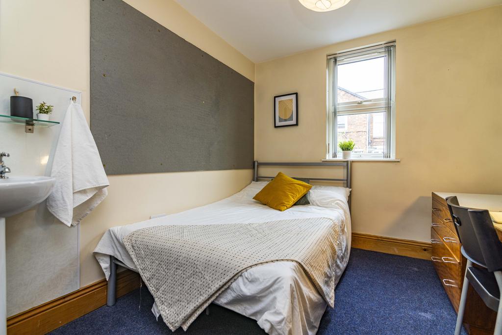 Cottesmore Road-20