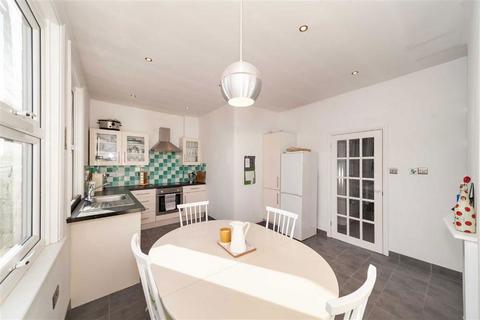 undefined, Kingston Road, Teddington TW11
