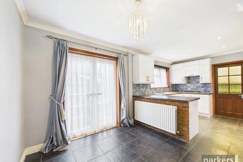 3 bedroom semi-detached house for sale, Foxhays Road, Berkshire RG2