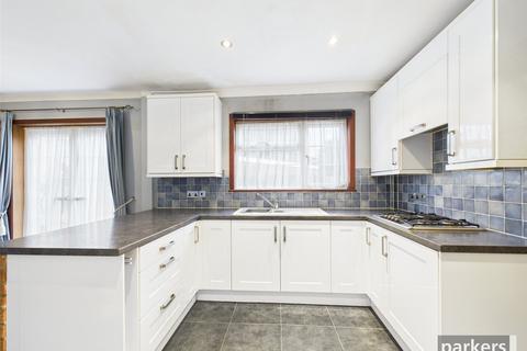 3 bedroom semi-detached house for sale, Foxhays Road, Berkshire RG2