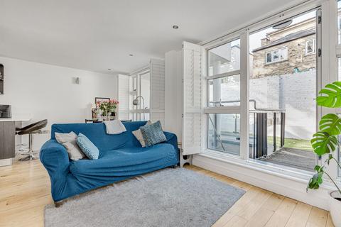 2 bedroom flat for sale, Gerards Place, London