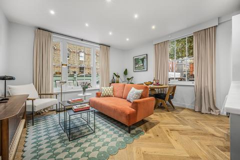 1 bedroom flat to rent, Charlotte Street, London