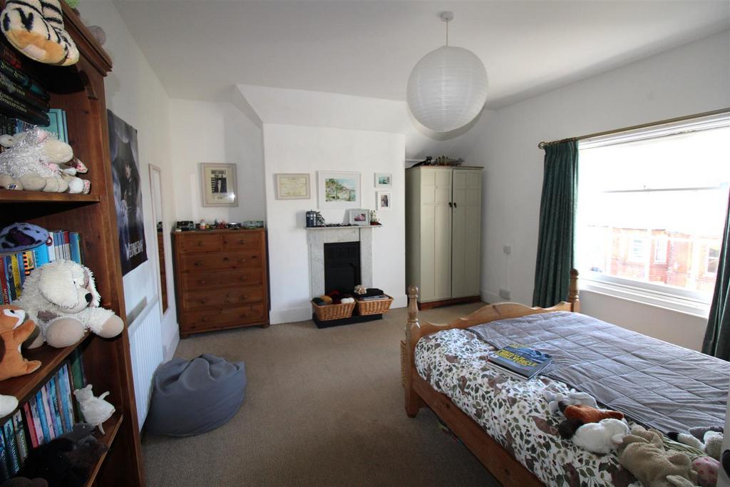 Newbedroom5.JPG