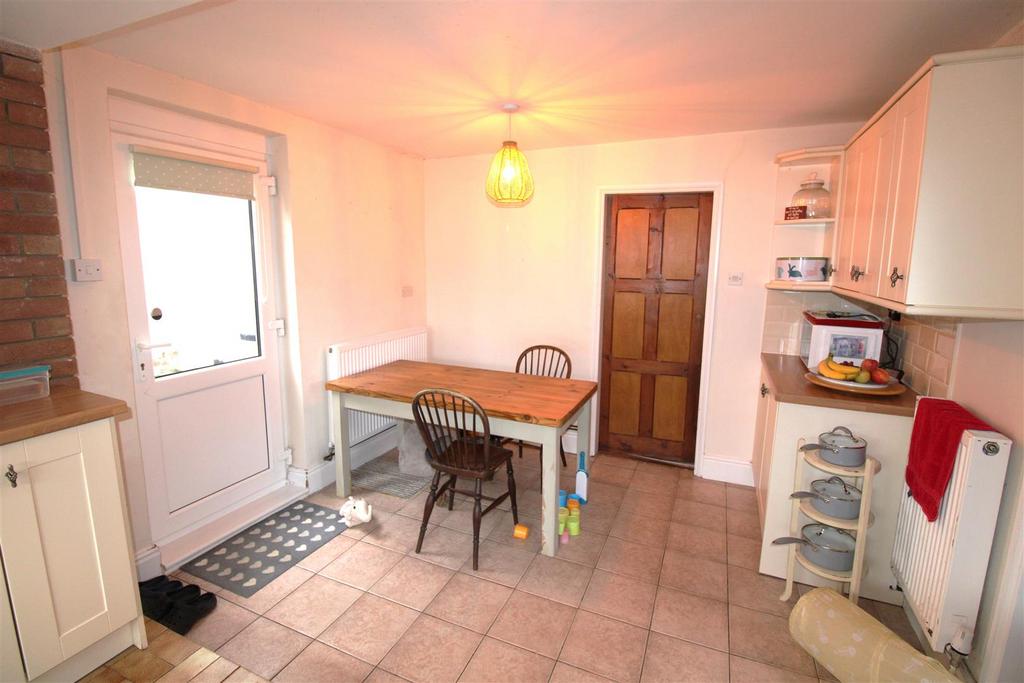 Roomnew10.JPG