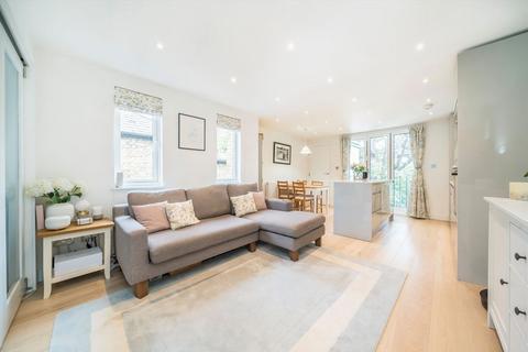 2 bedroom flat for sale, Oakmead Road, London SW12