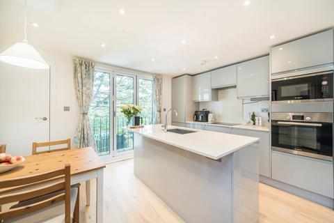 2 bedroom flat for sale, Oakmead Road, London SW12