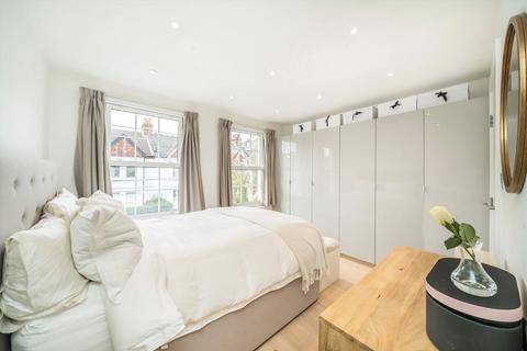 2 bedroom flat for sale, Oakmead Road, London SW12