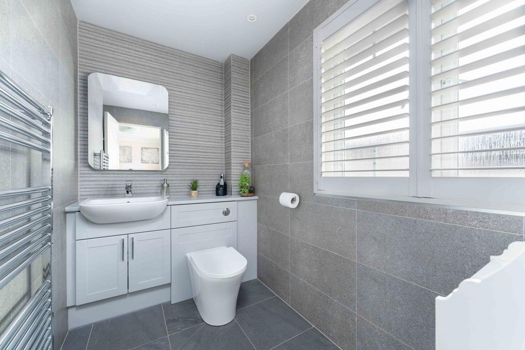 Ensuite Bathroom