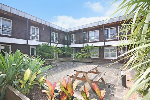 undefined, Lewis Road, Central Richmond