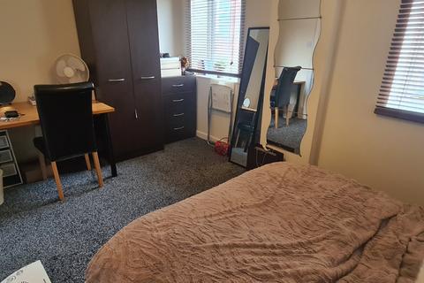 1 bedroom house to rent, Dene House Court, Leeds LS2