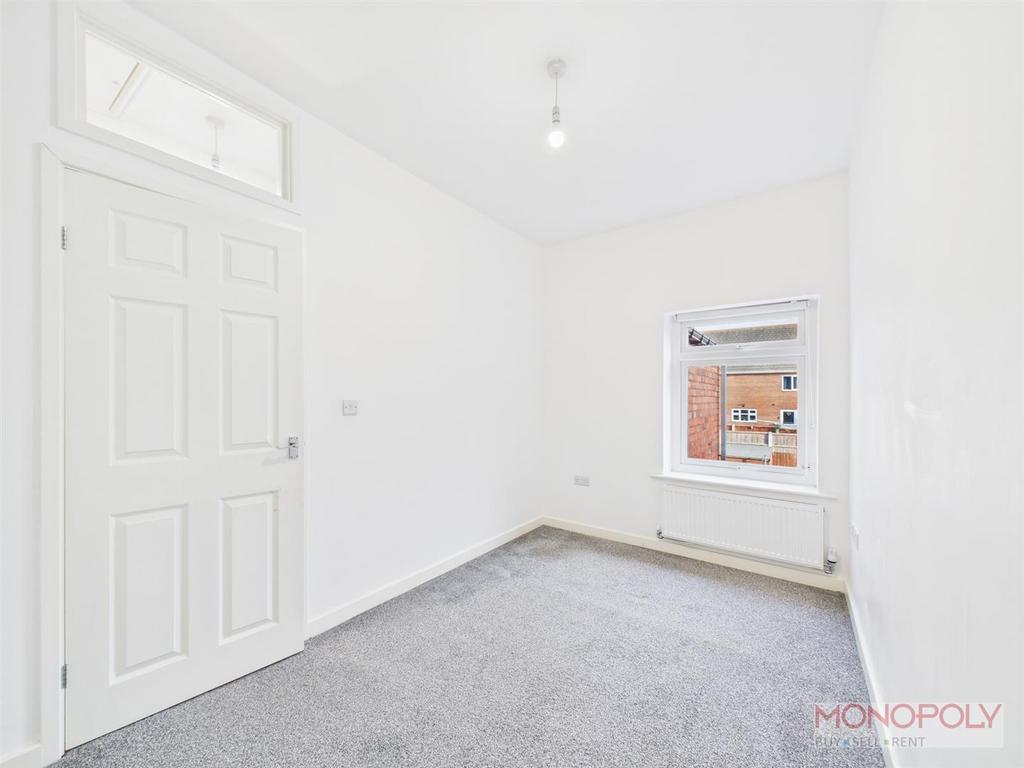 CAM01943 G0-PR0543-STILL020.jpg