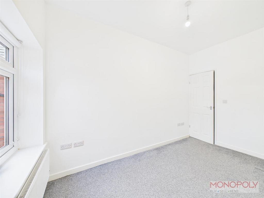 CAM01943 G0-PR0543-STILL021.jpg