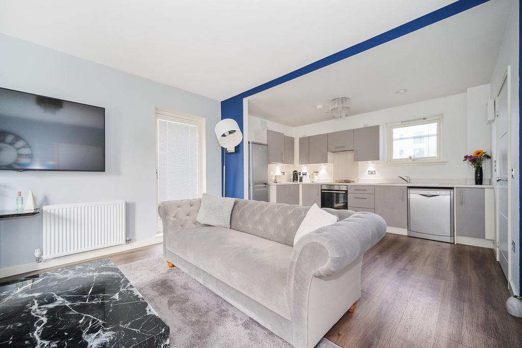 Lounge/Kitchen