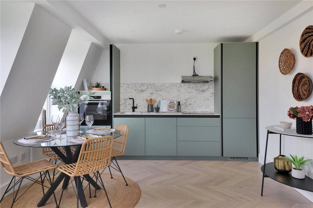 Show Home Dining