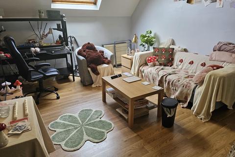 1 bedroom flat to rent, Moorland Road, Leeds LS6