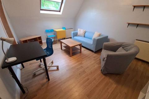 1 bedroom flat to rent, Moorland Road, Leeds LS6