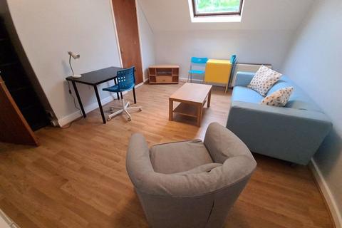 1 bedroom flat to rent, Moorland Road, Leeds LS6