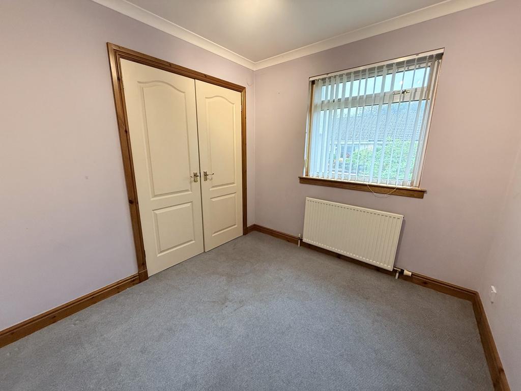 19 Birchfield Place, Dumfries DG1 4 SD - Braidwoods