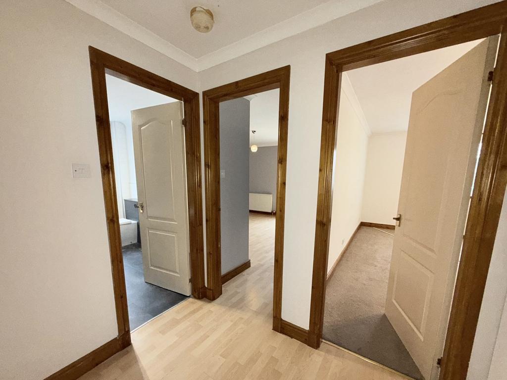 19 Birchfield Place, Dumfries DG1 4 SD - Braidwoods