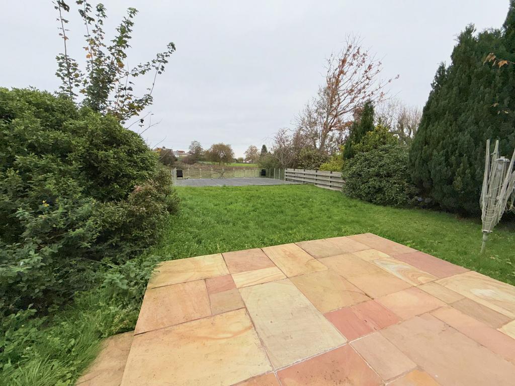 19 Birchfield Place, Dumfries DG1 4 SD - Braidwoods