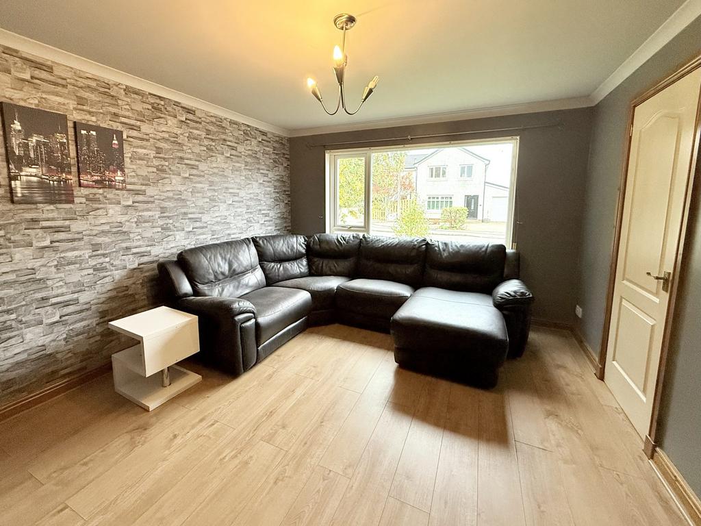 19 Birchfield Place, Dumfries DG1 4 SD - Braidwoods