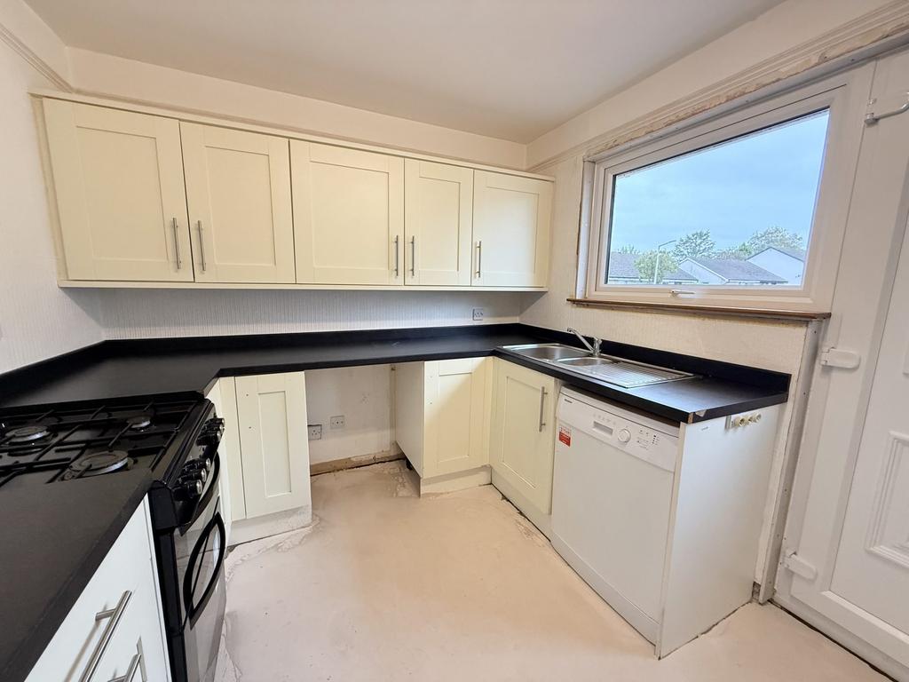 19 Birchfield Place, Dumfries DG1 4 SD - Braidwoods