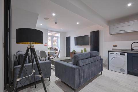 6 bedroom house of multiple occupation to rent, at Liverpool, 57, Cromwell Street SA1