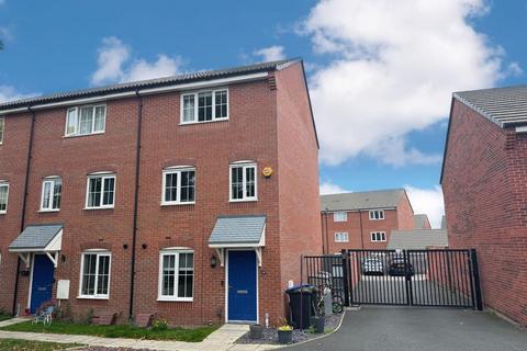 4 bedroom end of terrace house for sale, Emperor Crescent, Northampton NN4