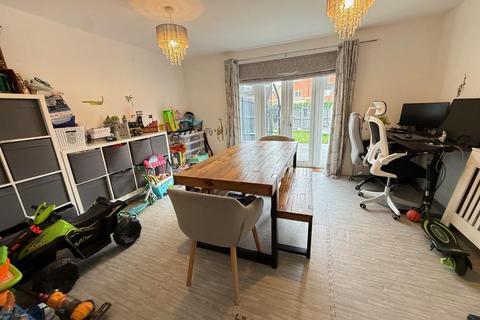 4 bedroom end of terrace house for sale, Emperor Crescent, Northampton NN4