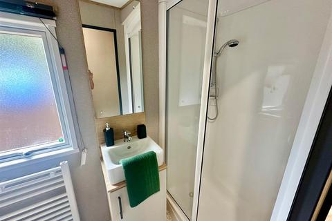 2 bedroom park home for sale, Hoburne Bashley Holiday Park, Bashley Dr., New Milton