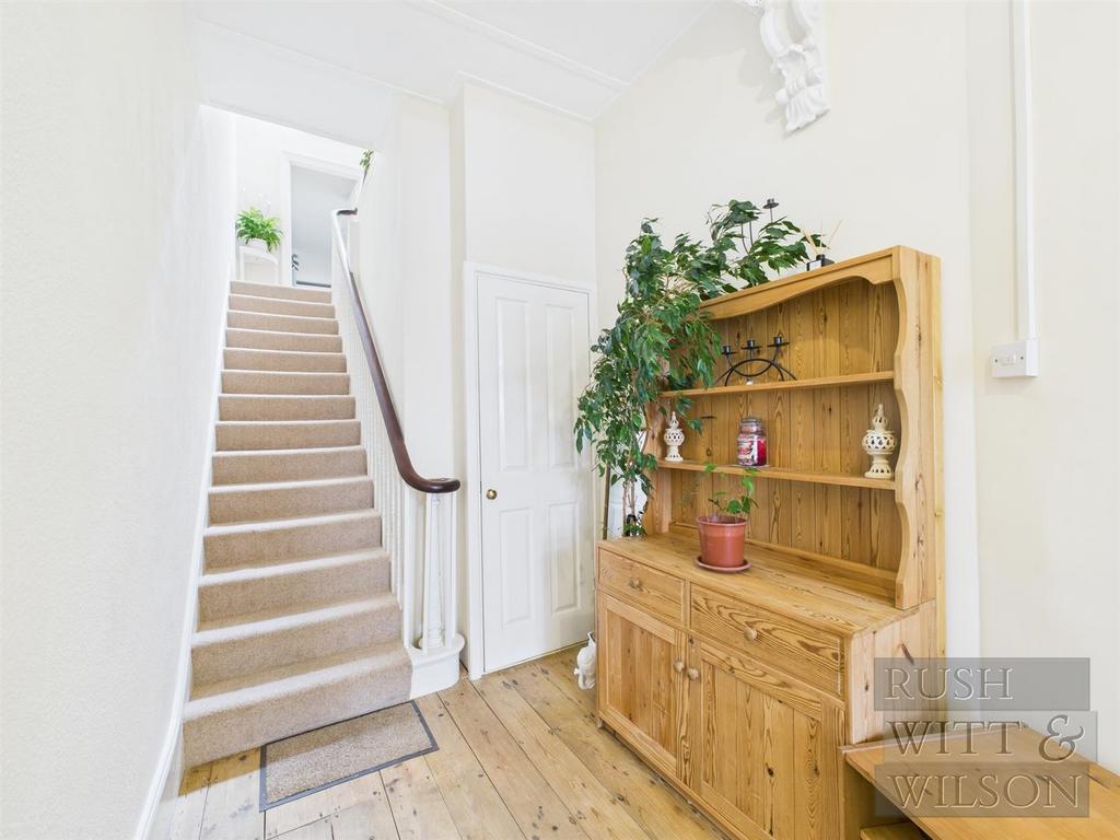 CAM03417 G0-PR0880-STILL002.jpg