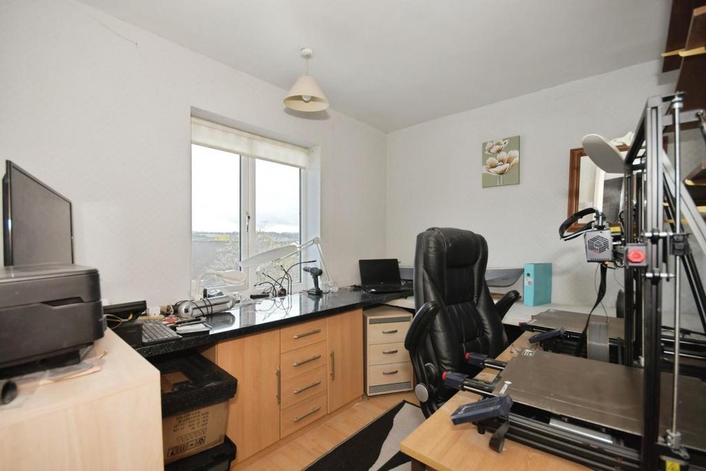 BEDROOM 3.jpg