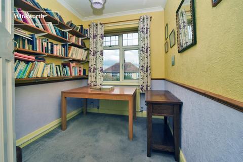 51 Wordsworth Drive, Sutton, SM3 8HE
