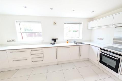 4 bedroom detached house for sale, Choyce Close, Atherstone