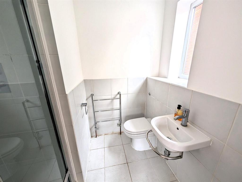 En-Suite Shower Room.jpg