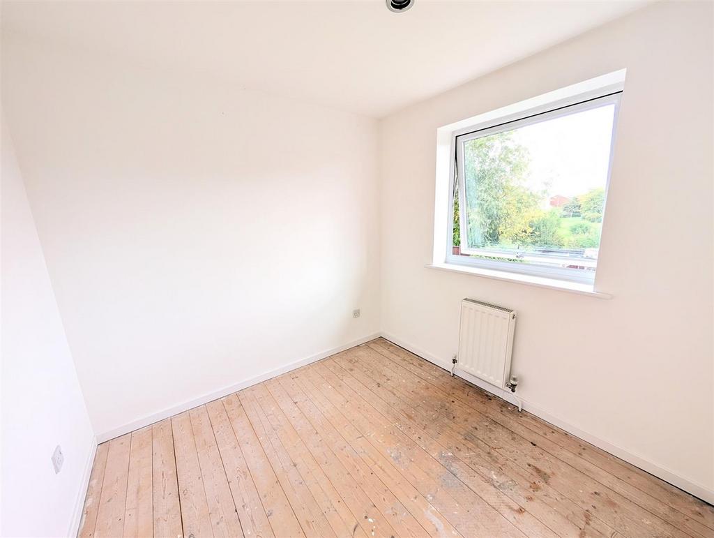 Bedroom 4.jpg