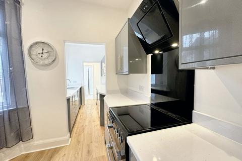 3 bedroom terraced house to rent, St. Nicholas Street, Coventry, CV1