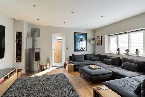 6 bedroom detached house for sale, Breach House Lane, Mobberley, WA16