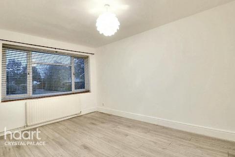 undefined, 1 Morland Court Elmers End Road, London SE20 7SU