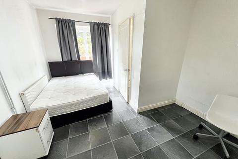 undefined, Room 2, Strathmore Avenue