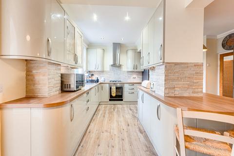 undefined, Dundonald Drive, Leigh-on-sea, SS9