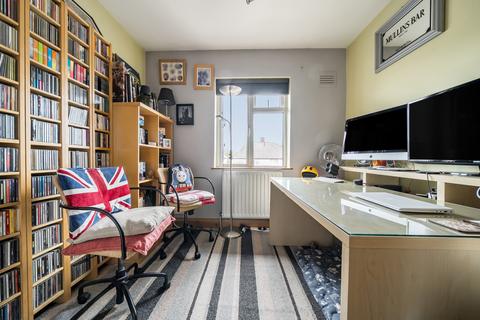 98 Tyrrell Avenue, Welling, DA16 2BU