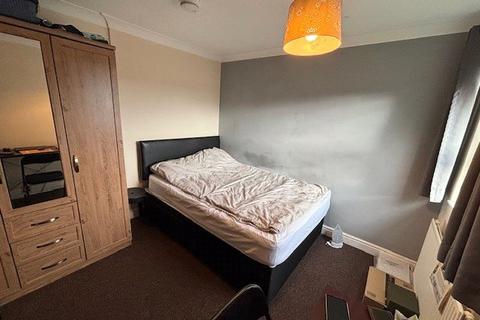 Semi detached house to rent, 257 St. Johns Way, Thetford, IP24