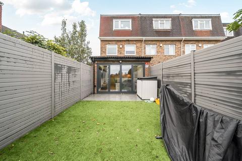 undefined, Aspen Close, Ealing, London, W5