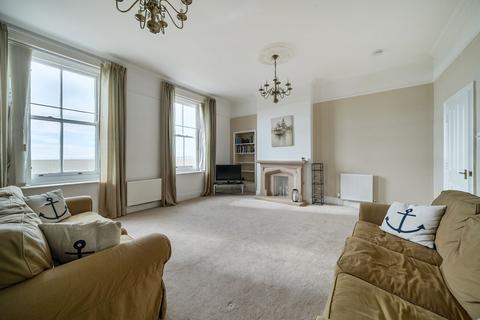 3 bedroom flat for sale, Flat 8, Royal Sea Front Apartments, Sea Front Hayling Island PO11