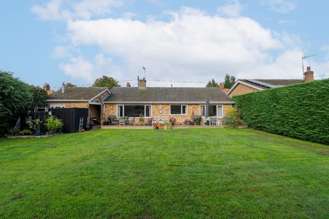 3 bedroom detached bungalow for sale, Edgefield Road, Briston