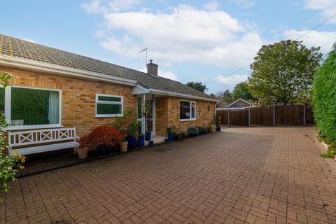 3 bedroom detached bungalow for sale, Edgefield Road, Briston